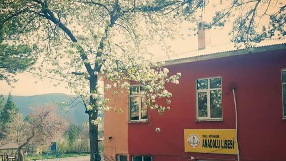 Ortaokul öğrencilerinden Koyulhisar Anadolu Lisesine Gezi
