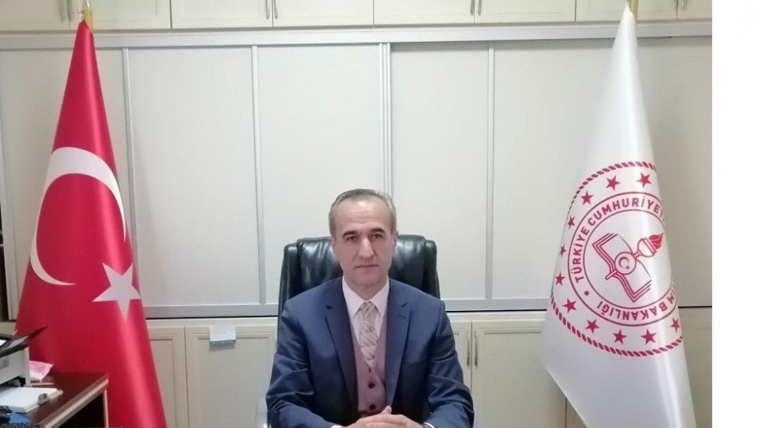 İlçe Milli Eğitim Müdürümüz İbrahim ÇETİN 04/10/021 tarihinde görevine başlamıştır.