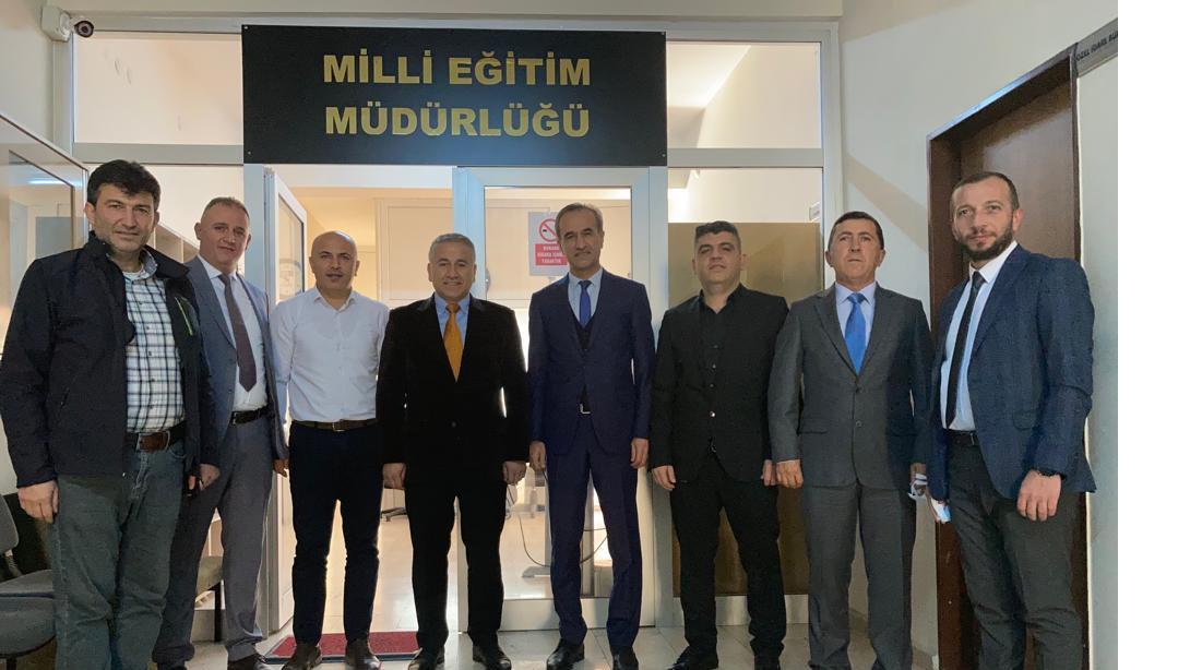 Ankara Koyulhisarlılar Derneği (ANKODER) Başkanı Sabit ASLAN ve Yönetim Kurulu, Milli Eğitim Müdürümüz İbrahim ÇETIN'i ziyaret ettiler. 